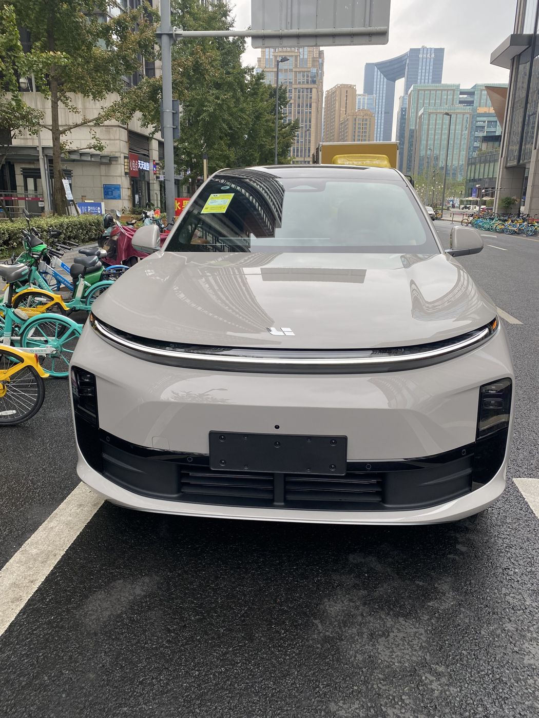 AG贵宾厅·(中国)集团 MEGA 高压纯电 MPV